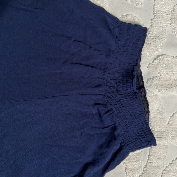 Bodyglove navy blue linen like pull on pants. Size small - Picture 3 of 6